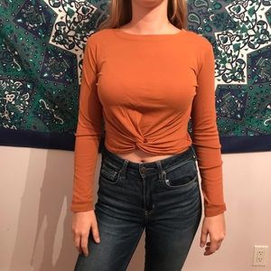 Knot long sleeve Crop Top